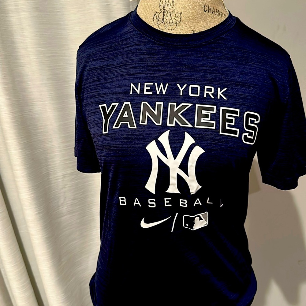 Mlb Nike Yankee Dry fit shirt